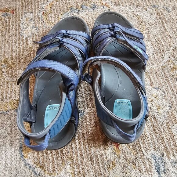 Teva Velcro Sandals Sz 9, Great Condition - Picture 5 of 5